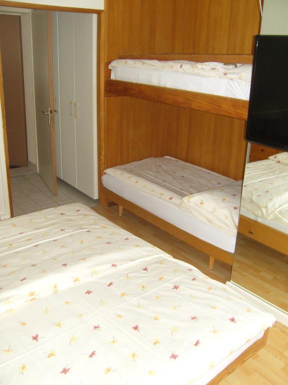Vista Resort Hostel Zweisimmen Chambre photo